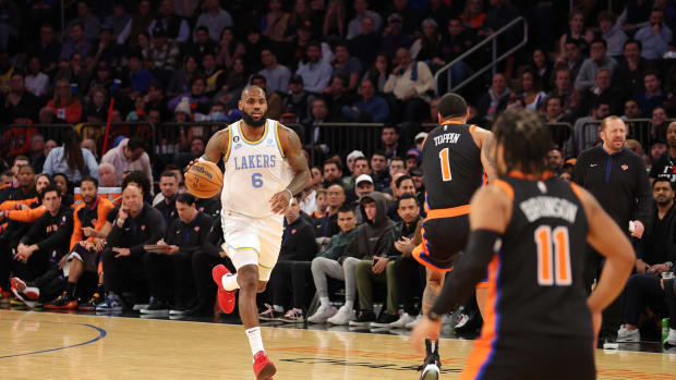 lebron james knicks jalen brunson obi toppin 1-31-23